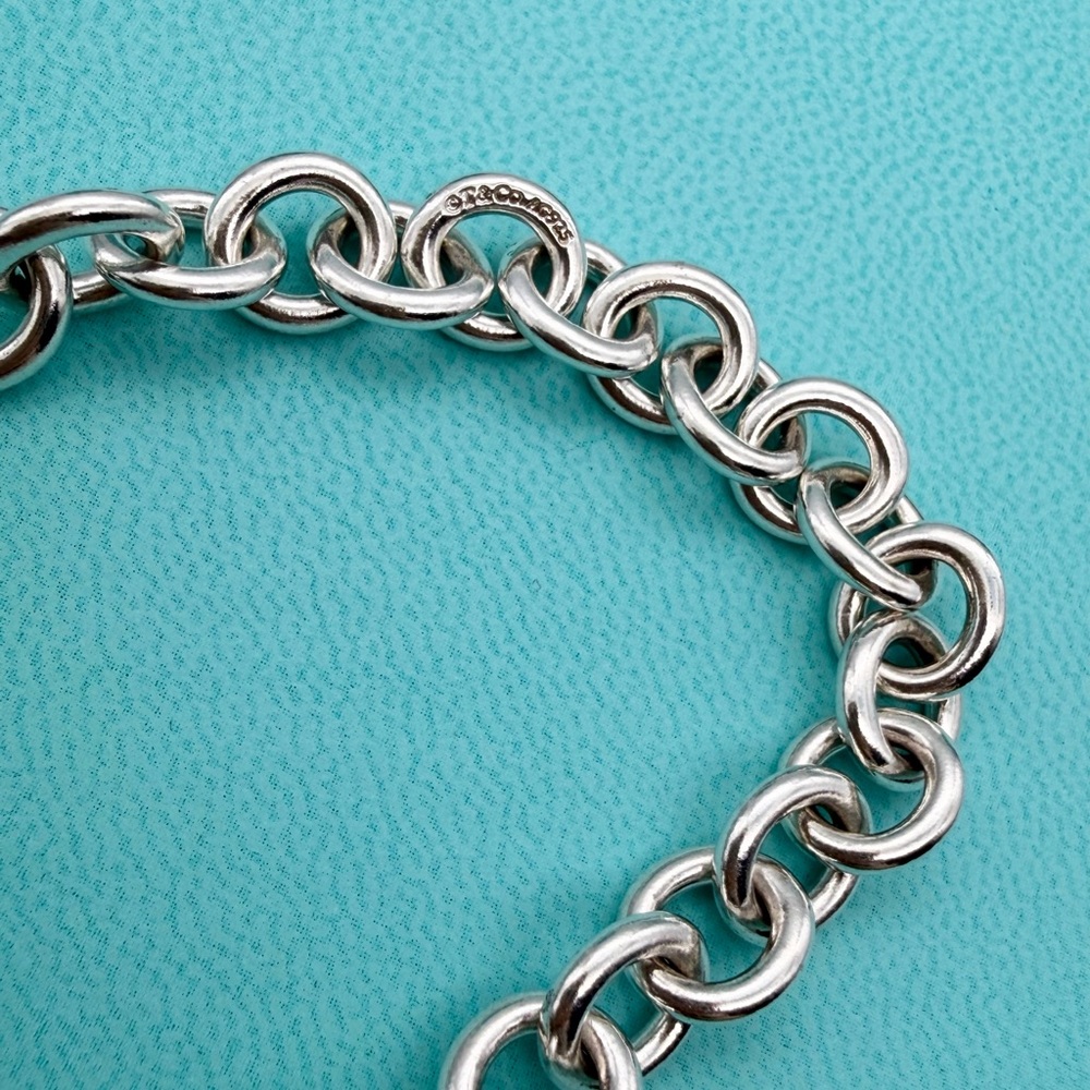 Tiffany & Co 7.75” medium heart mom charm with key charm bracelet - Picture 6 of 11